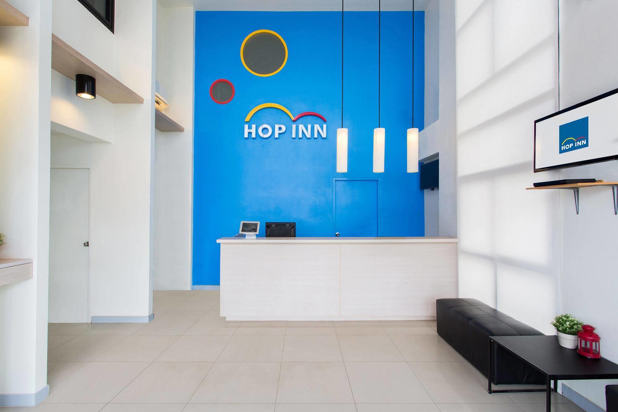 Hop Inn Рой Ет Екстериор снимка