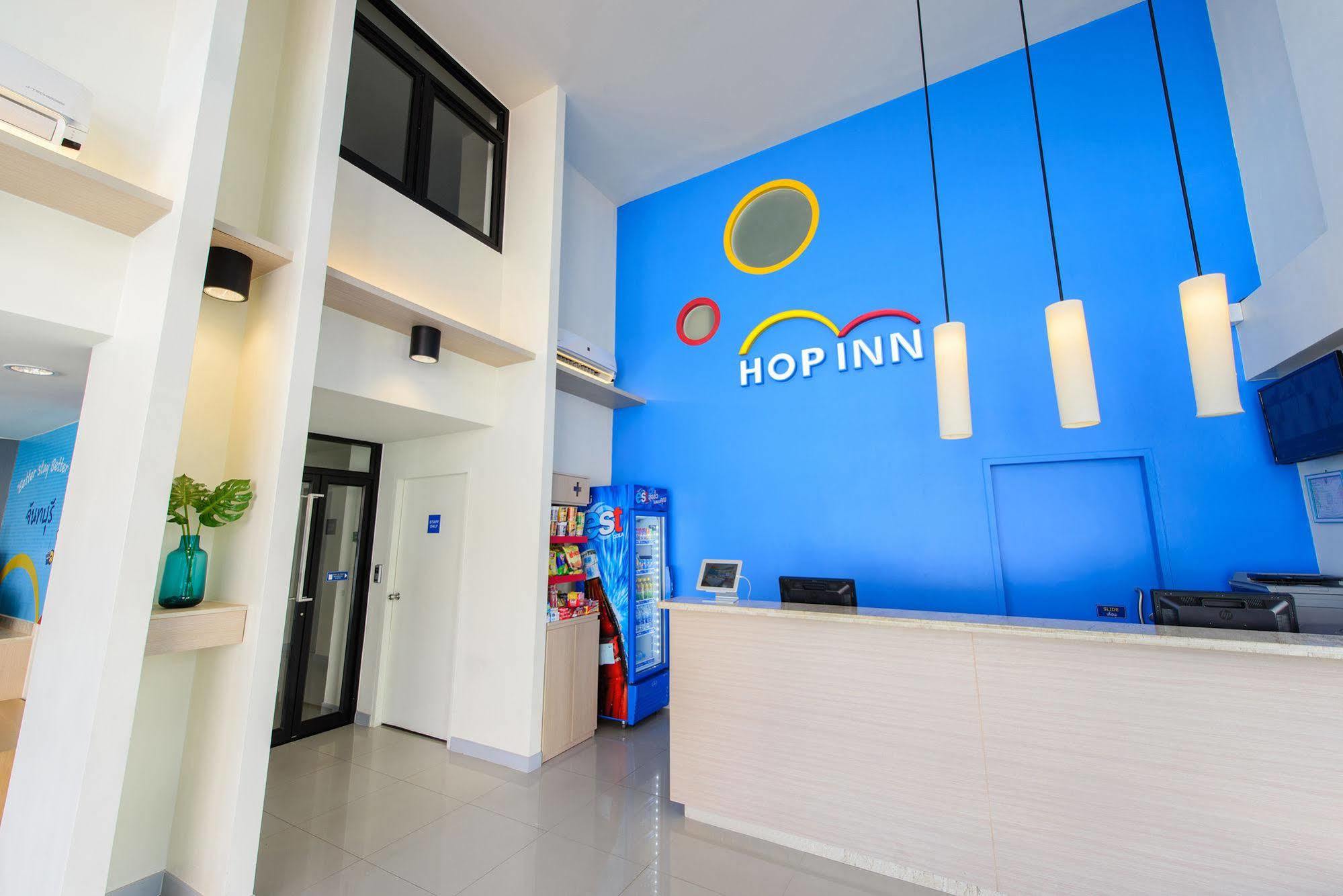 Hop Inn Рой Ет Екстериор снимка