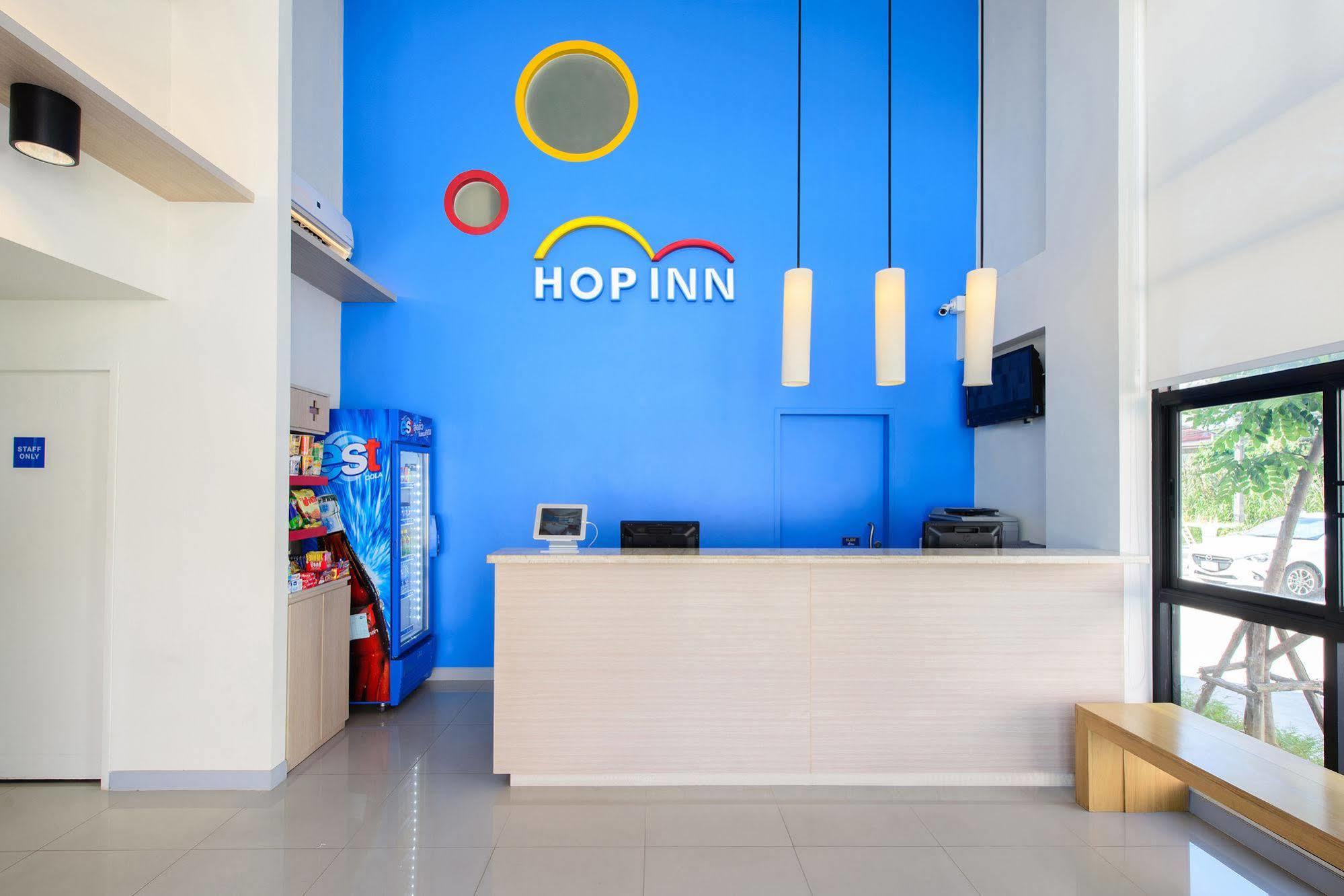 Hop Inn Рой Ет Екстериор снимка