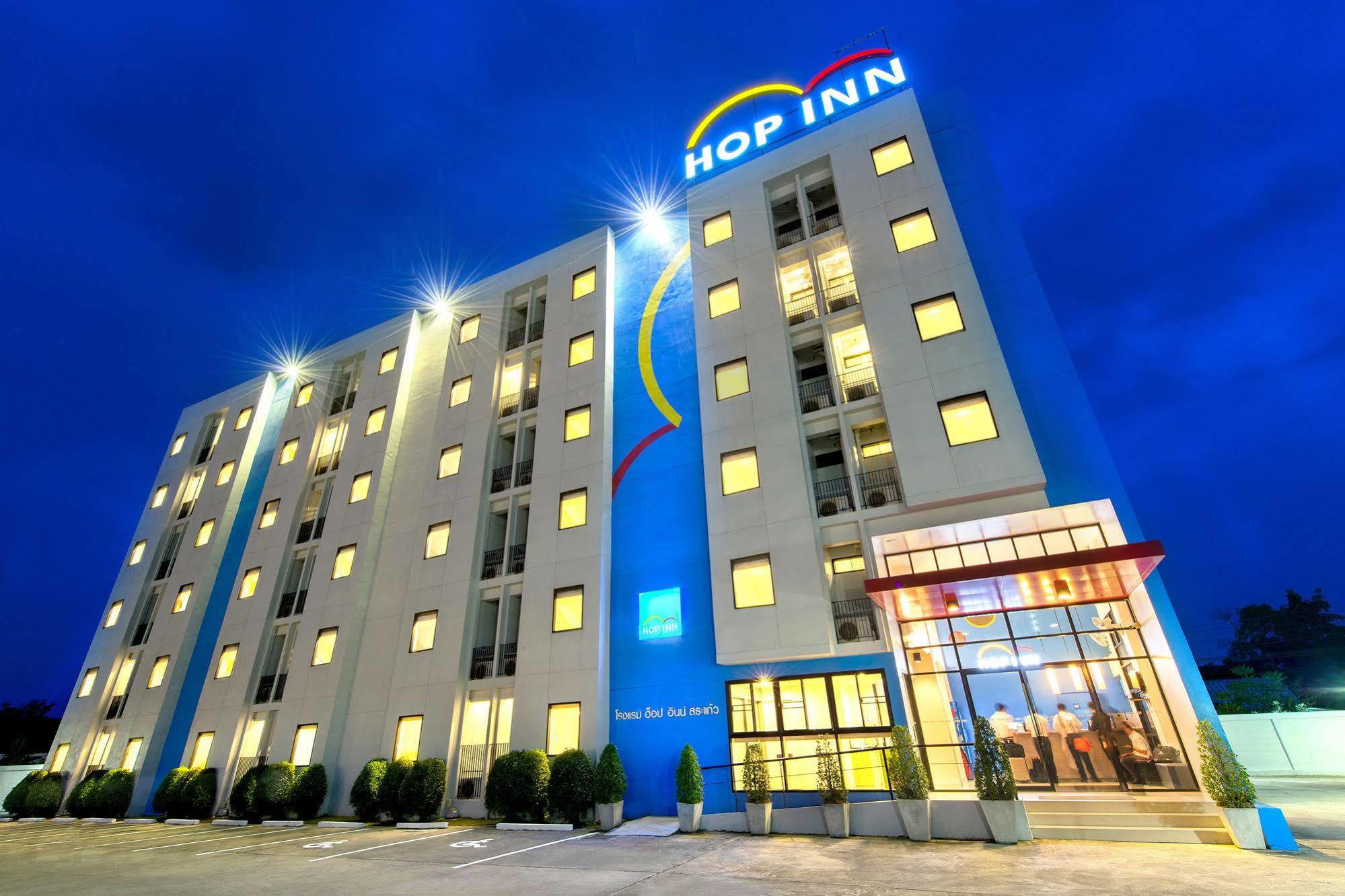 Hop Inn Рой Ет Екстериор снимка